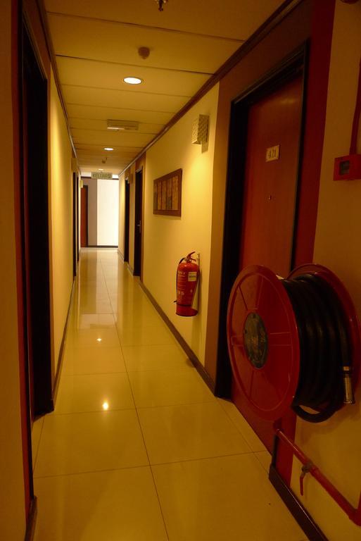 Meldrum Hotel Johor Bahru Exterior foto