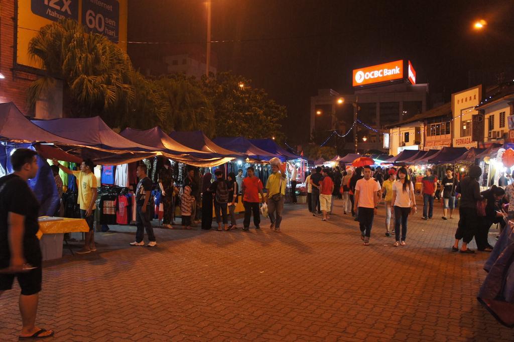 Meldrum Hotel Johor Bahru Exterior foto
