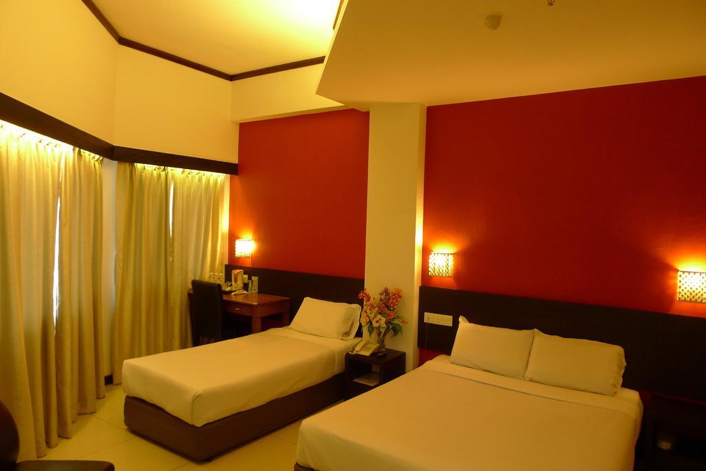 Meldrum Hotel Johor Bahru Zimmer foto