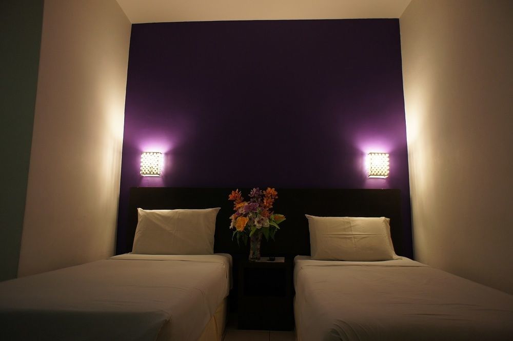 Meldrum Hotel Johor Bahru Exterior foto
