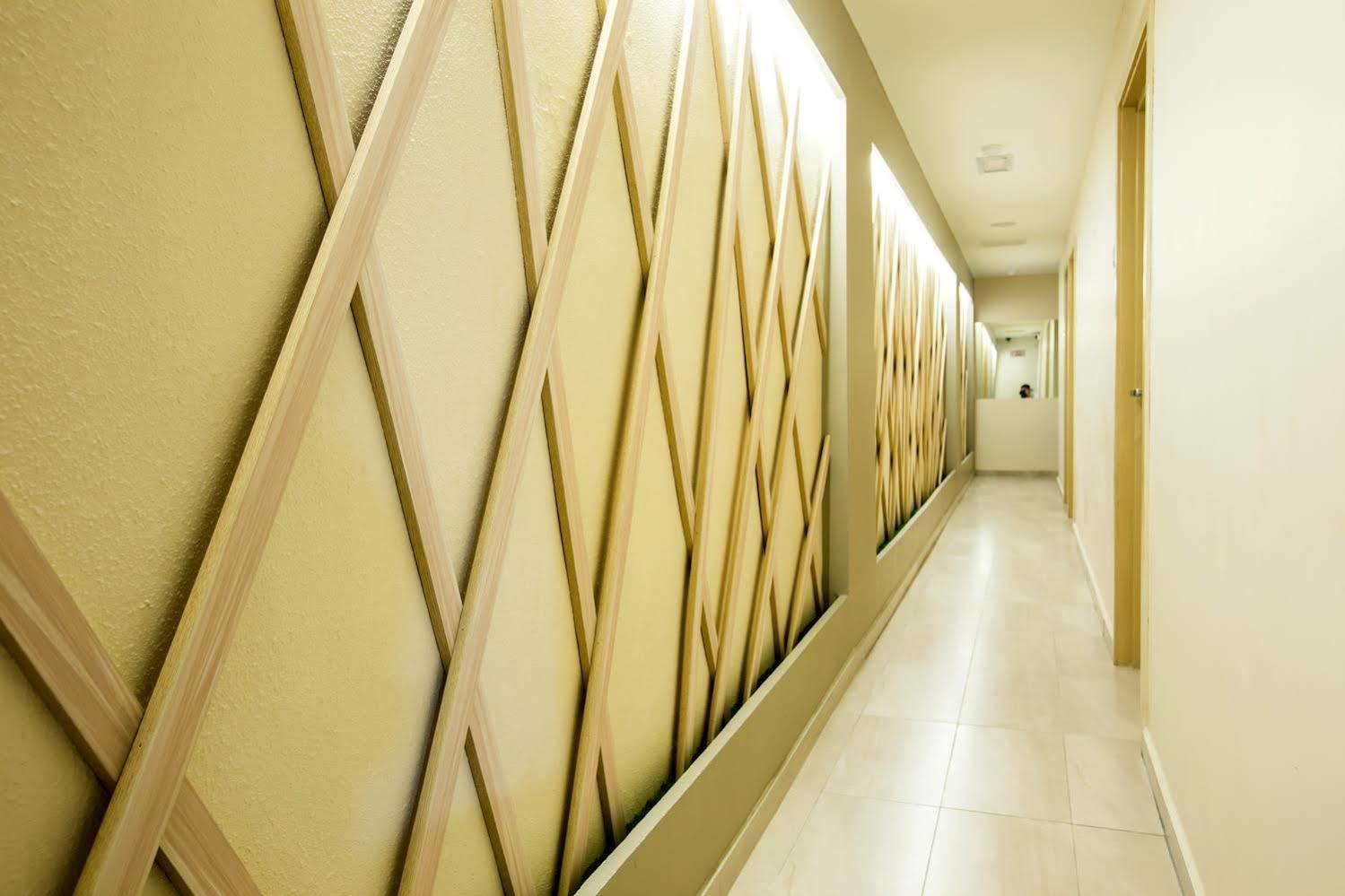Meldrum Hotel Johor Bahru Exterior foto
